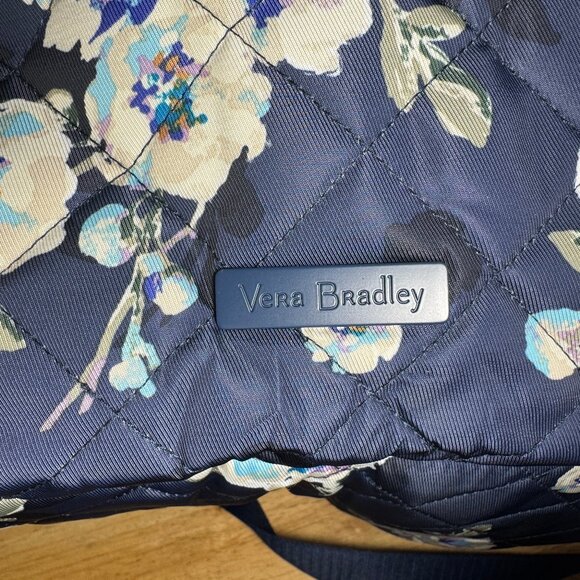 Vera Bradley Large Travel Duffel in Blooms and Branches Navy NWT Perf. Twill - Picture 8 of 10